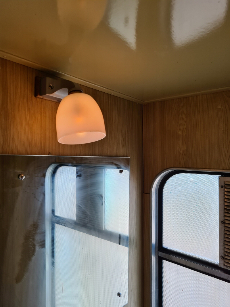 Wickham class 109 light fitting